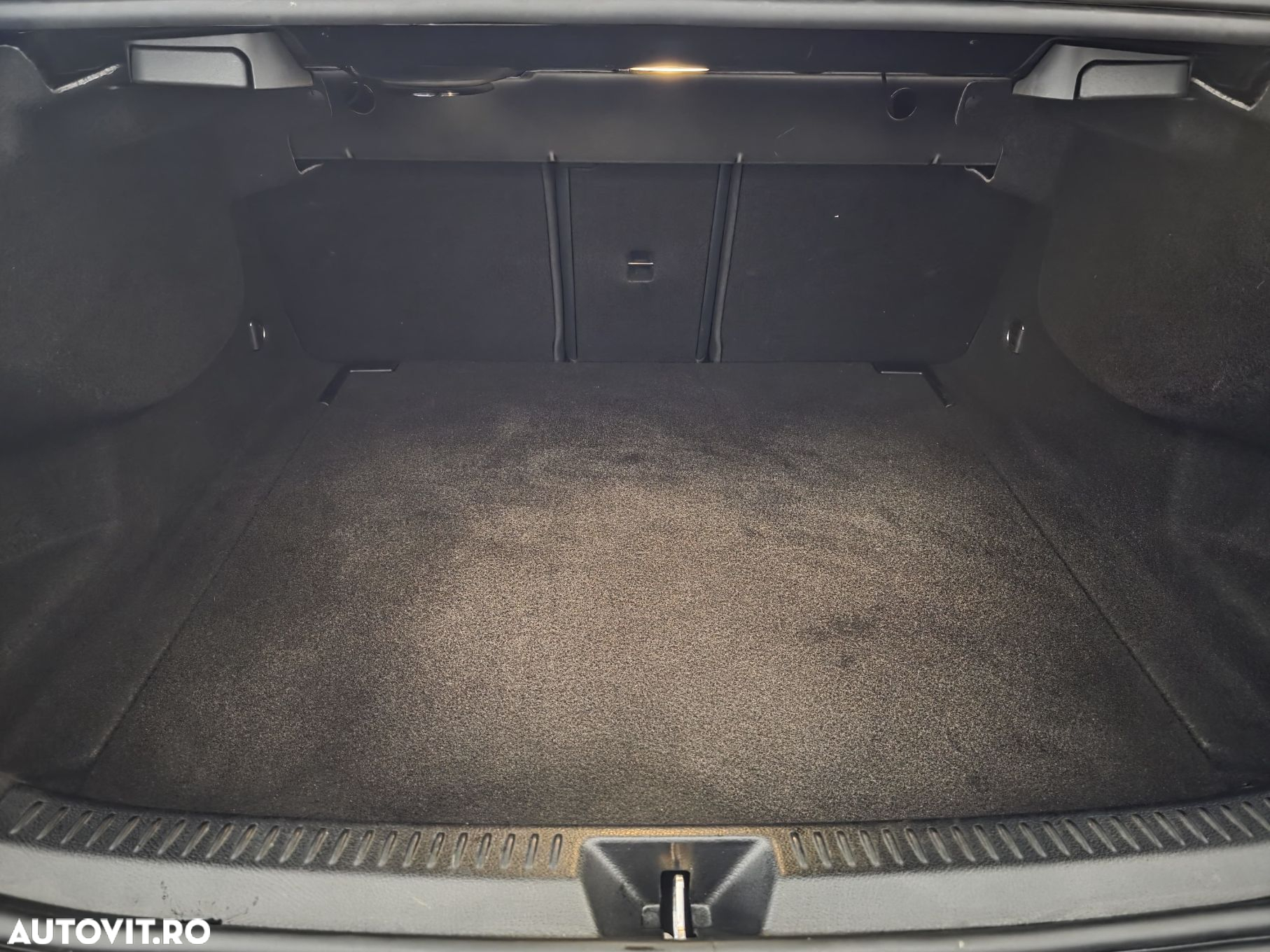Mercedes-Benz A 200 d Sedan 8G-DCT - 23
