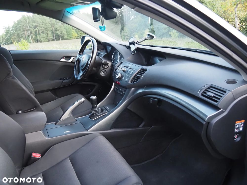 Honda Accord 2.0 Lifestyle - 11