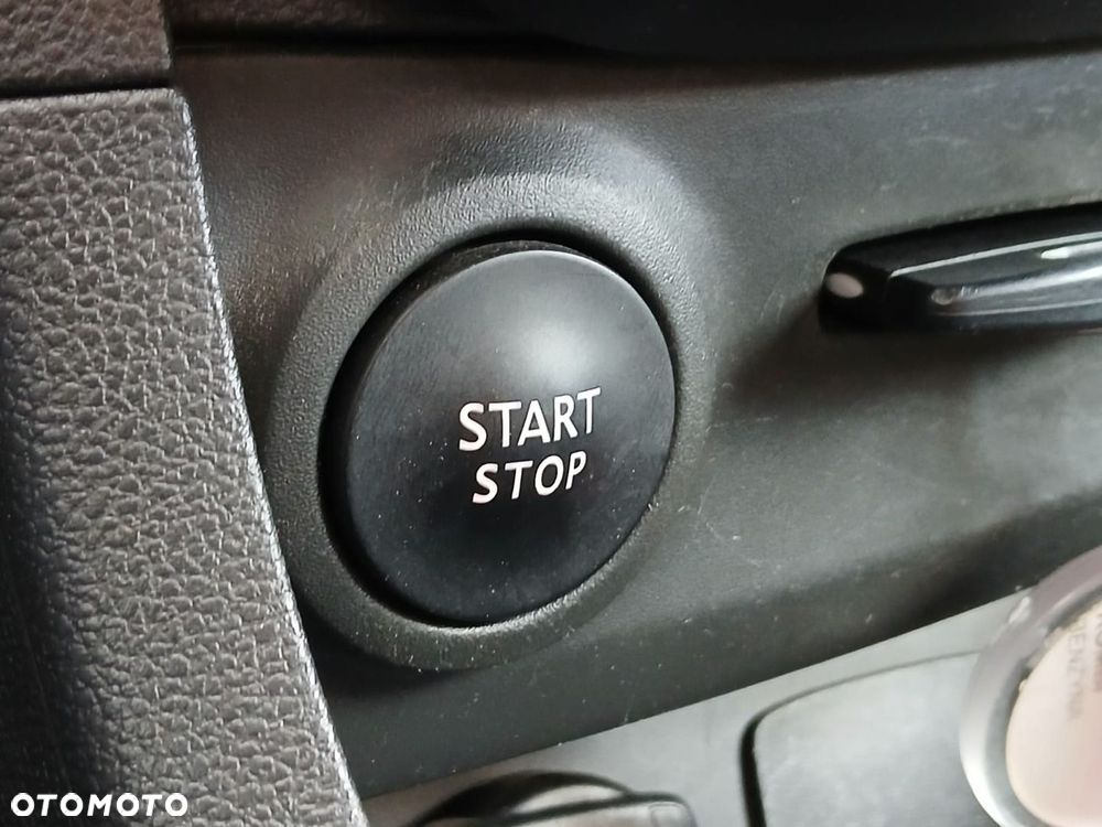 Renault Clio 1.2 16V Alize - 28