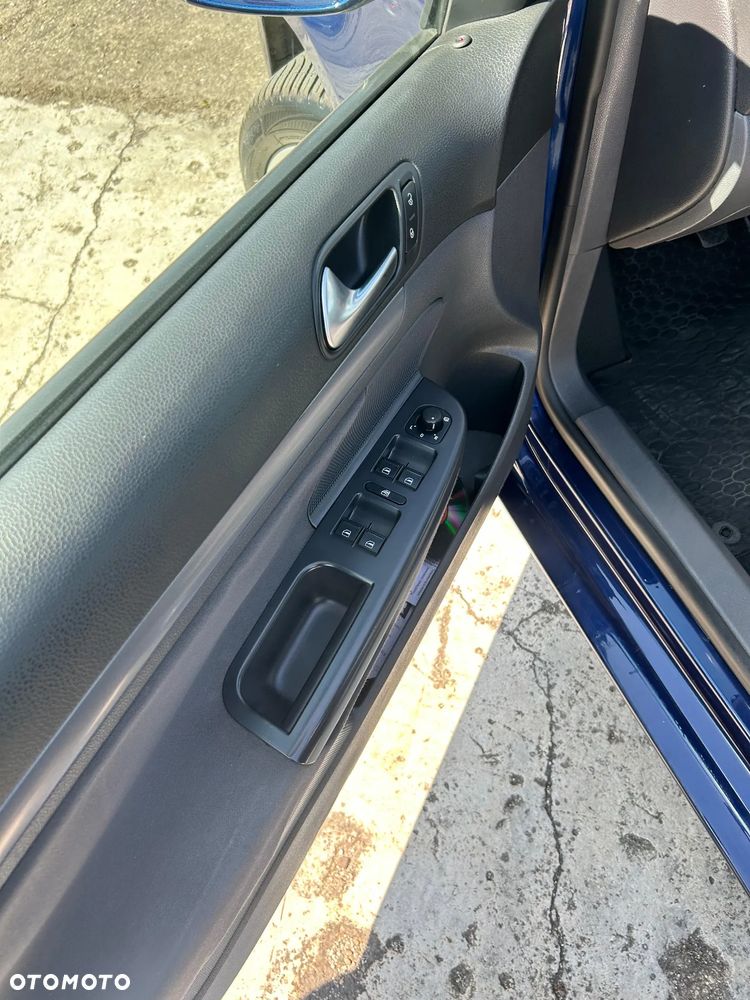 Volkswagen Golf 1.9 TDI Q-Line - 27