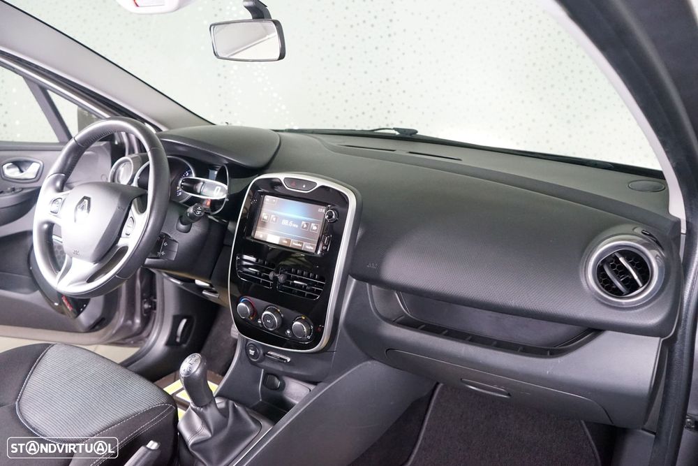Renault Clio Sport Tourer 1.5 dCi Dynamique S - 16