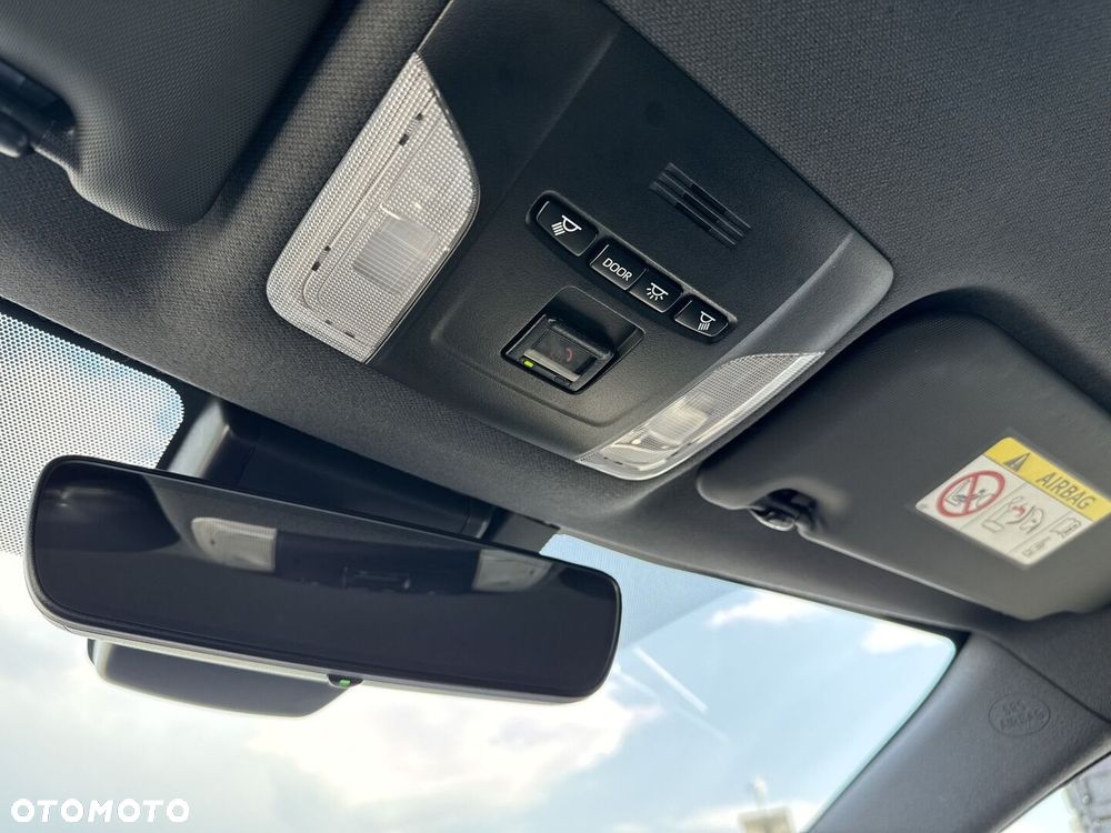 Toyota Corolla 1.8 Hybrid Comfort - 26