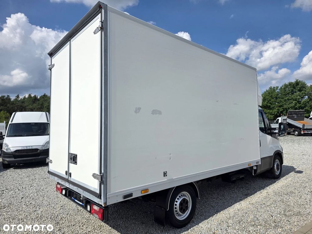 Iveco IVECO 35S18 3.0 HPI 180 KONNA KONTENER 4.2 M KLIMA HIMATIC 8 BIEGÓW WEBASTO DO 3.5 T - 5