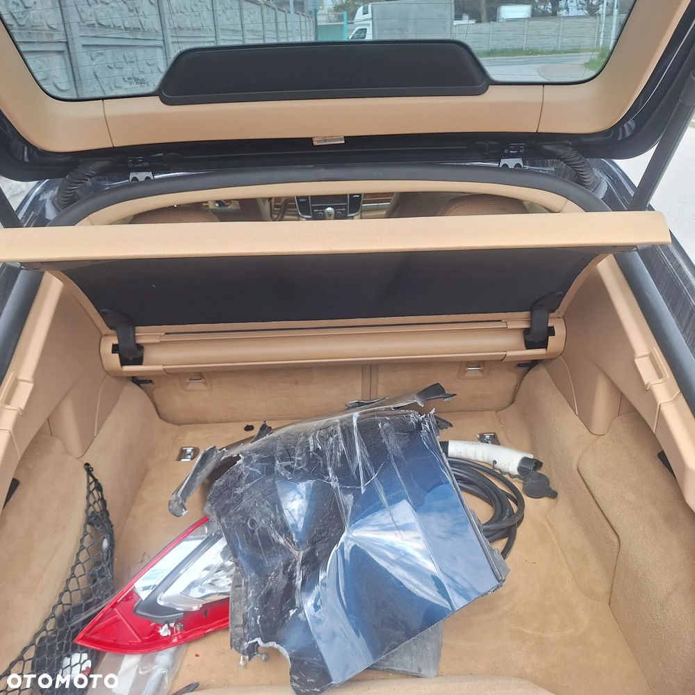 Porsche Panamera S E-Hybrid - 21