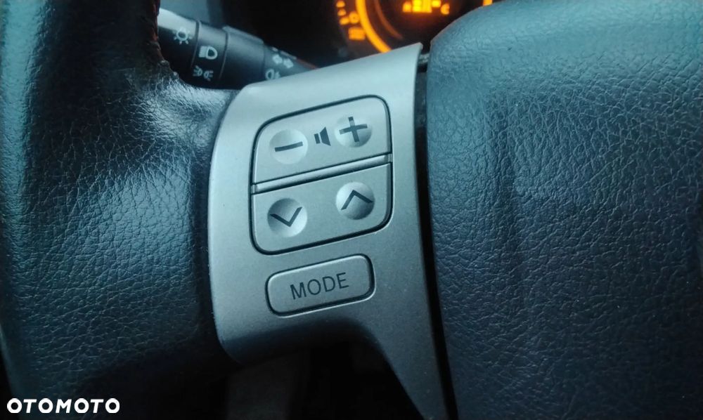 Toyota Auris 1.4 VVT-i Sol - 20