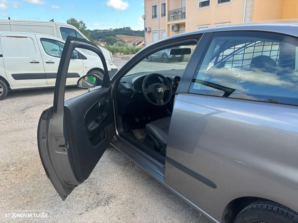 SEAT Ibiza — fotografia 8