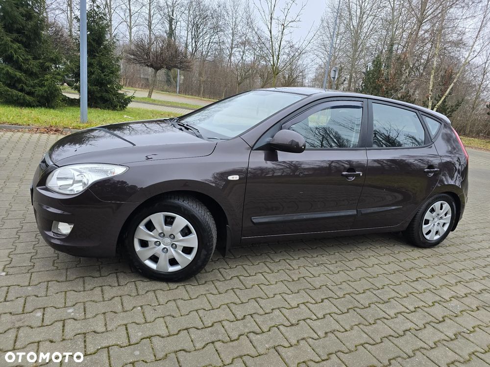 Hyundai i30 1.6 Comfort - 4