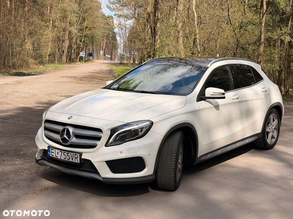 Mercedes-Benz GLA 200 7G-DCT AMG Line - 3