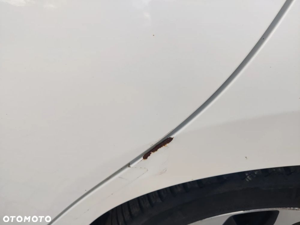 Toyota Auris Hybrid 135 Premium - 16