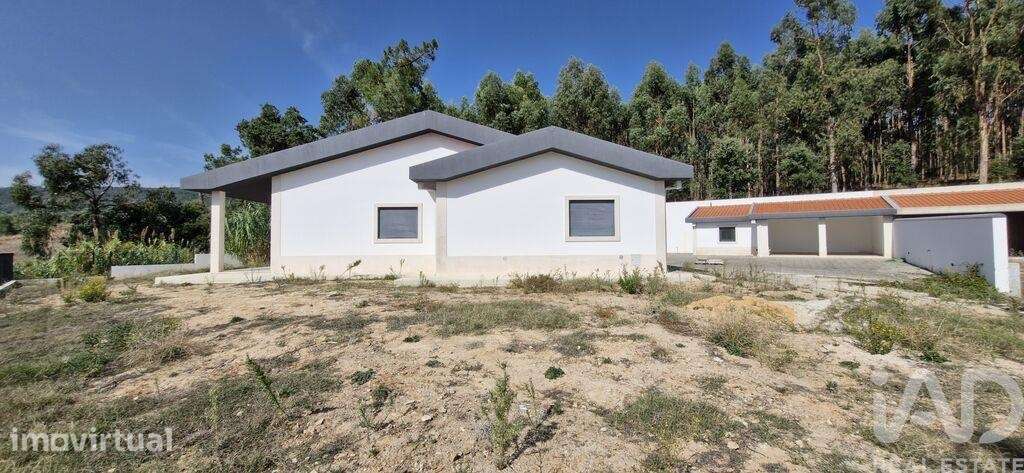 Casa / Villa T4 em Rio Maior de 218,00 m2 - Grande imagem: 2/30