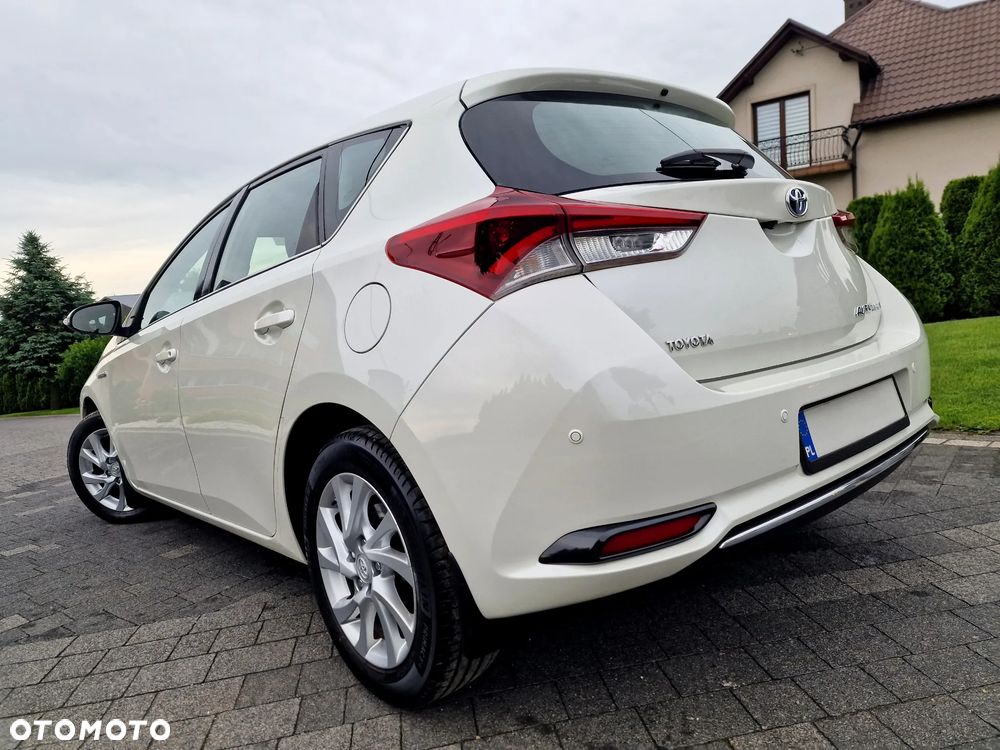 Toyota Auris Hybrid 135 Premium - 9