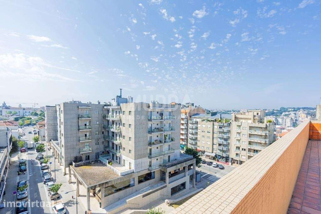 Duplex de Grandes Dimensões no Centro | 254 m2 + Terraços| Localização - Grande imagem: 2/49