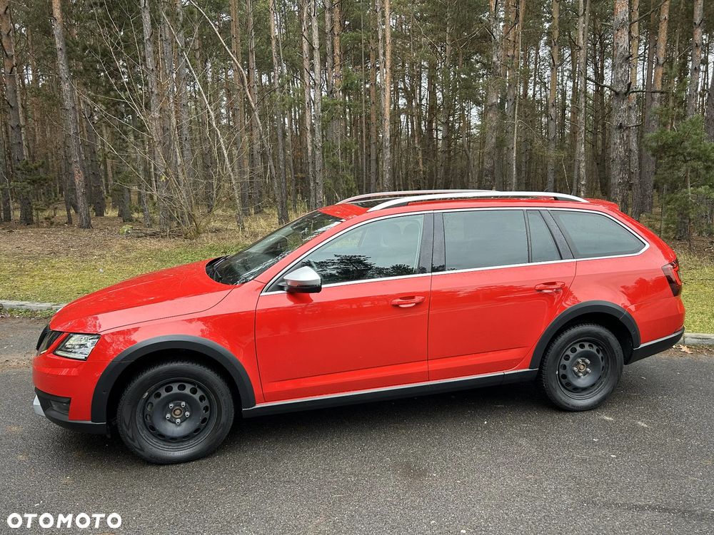 Skoda Octavia Scout 2.0 TDI 4x4 DSG - 3
