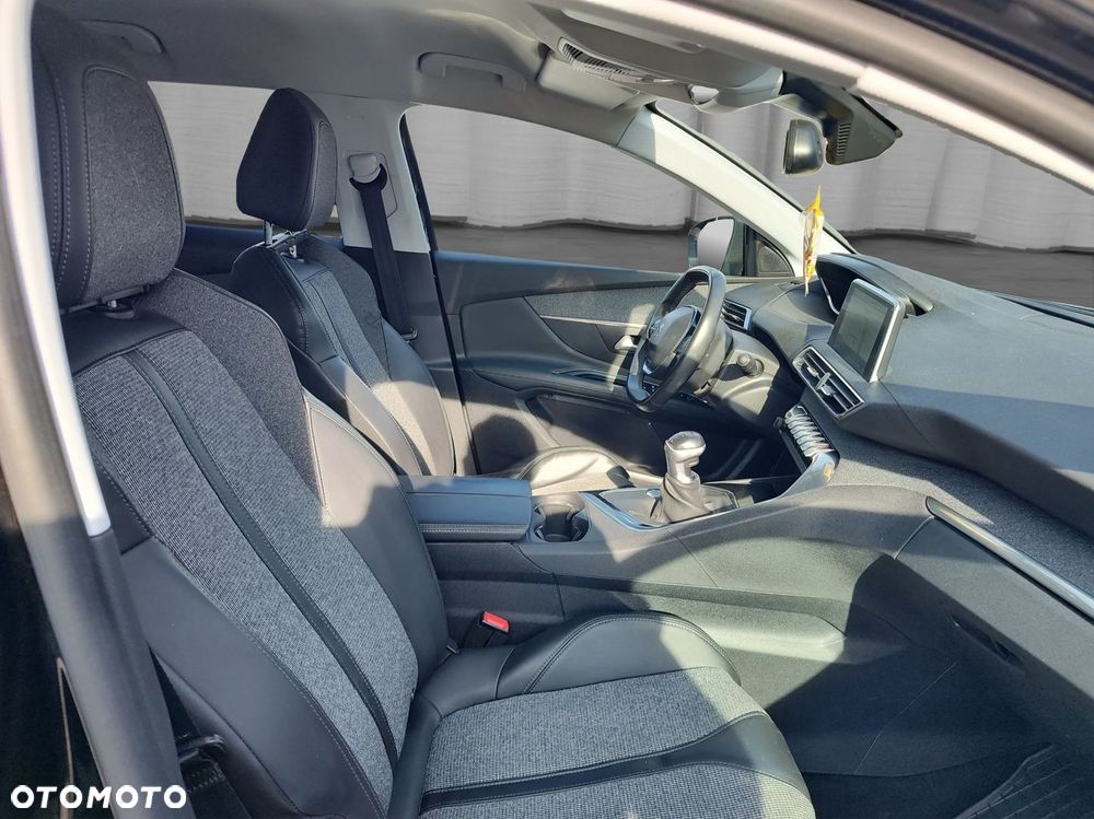 Peugeot 3008 1.2 PureTech Allure - 7