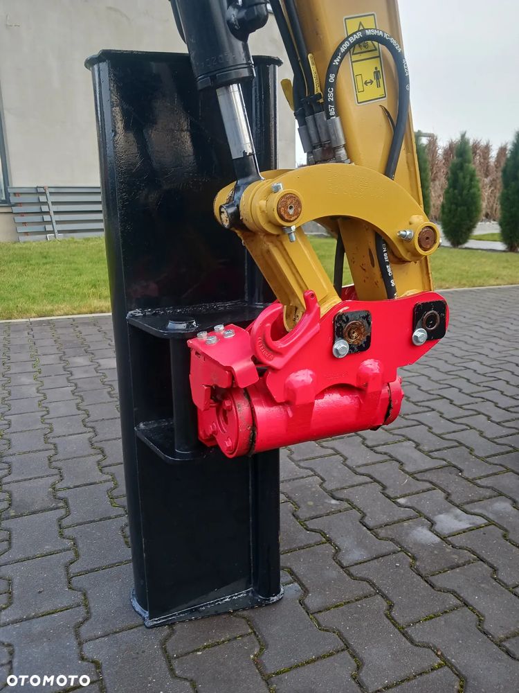 Caterpillar 301.8 CR Powertilt - 12