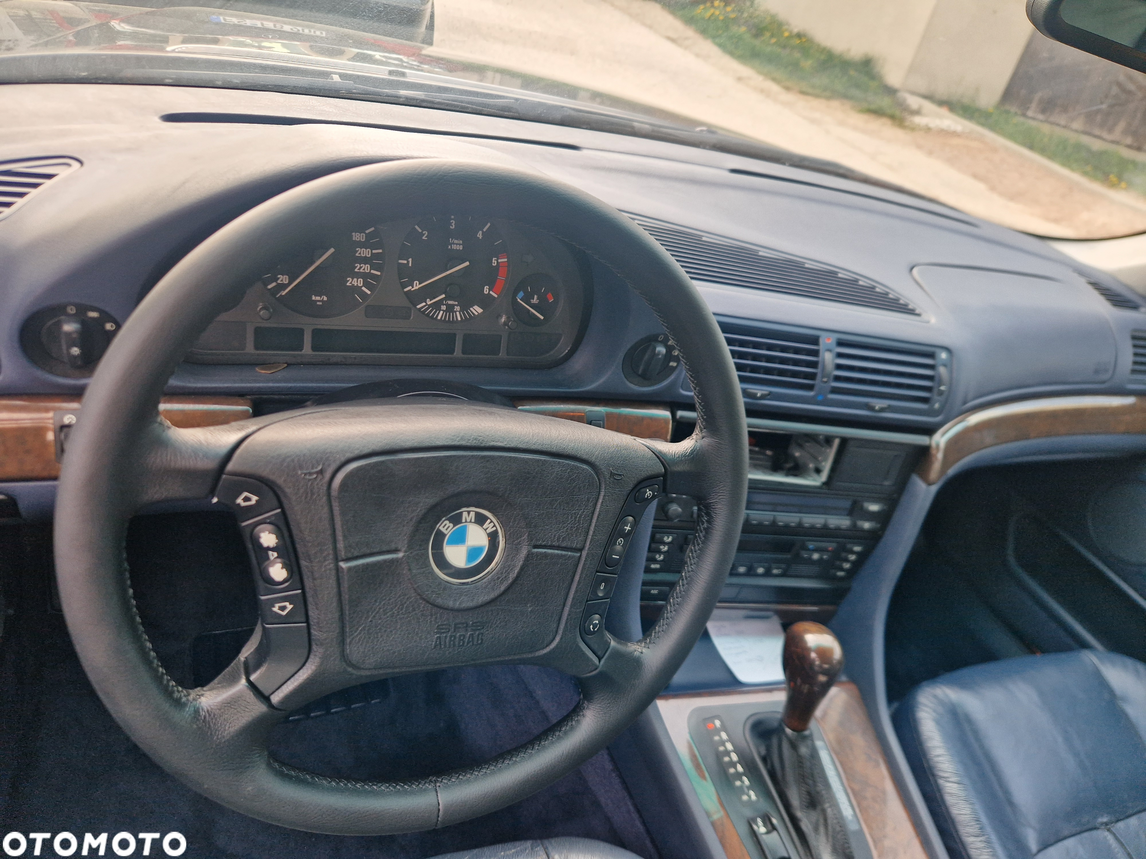 BMW Seria 7 - 15