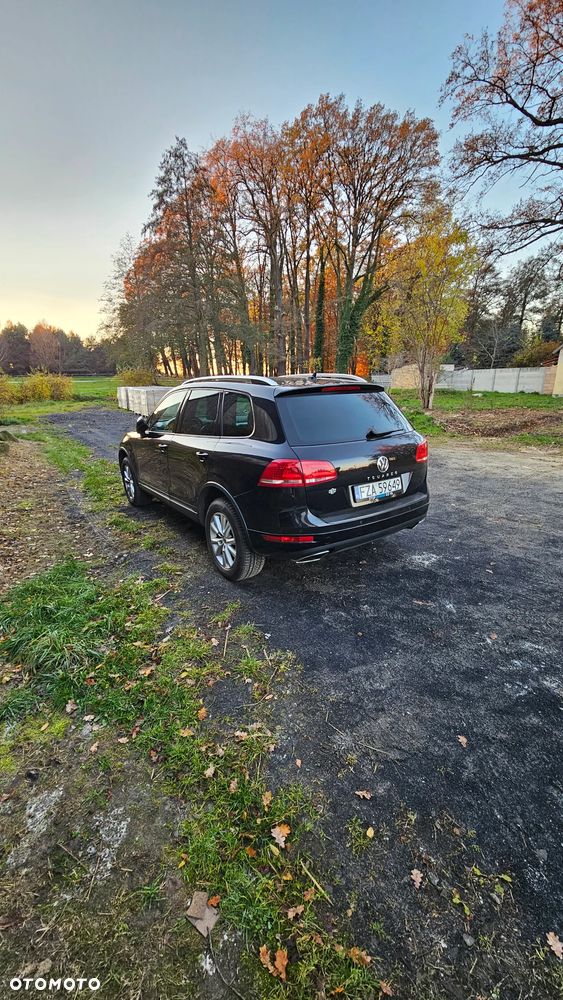 Volkswagen Touareg 3.0 V6 TDI BMT - 3