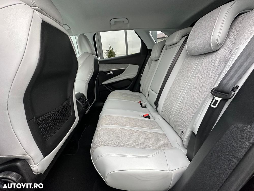 Peugeot 3008 - 11