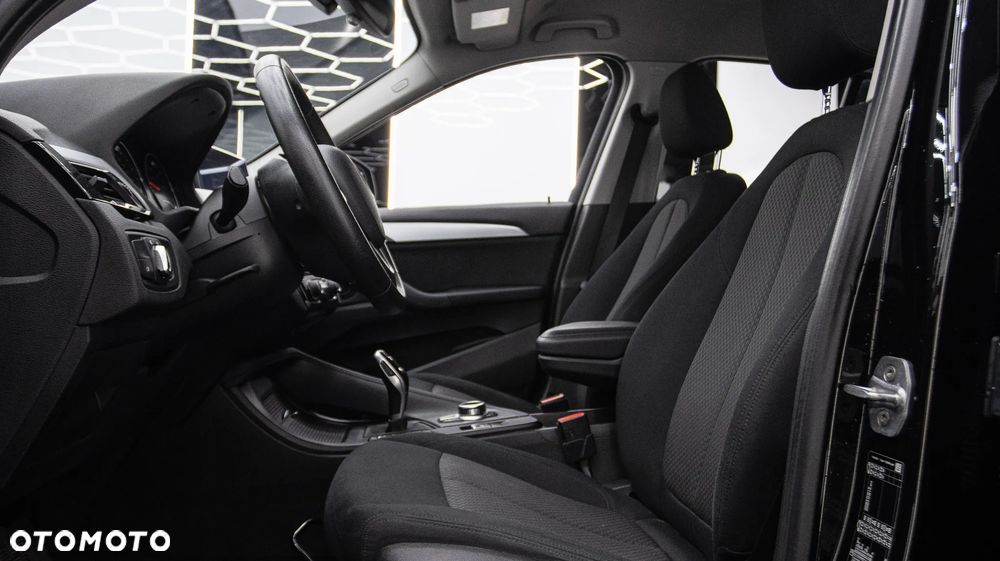 BMW X1 sDrive18i - 15