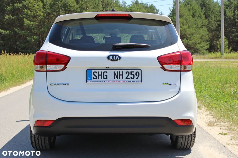 Kia Carens 1.7 CRDi 115 Dream Team Edition - 6