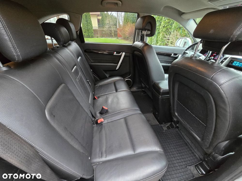 Chevrolet Captiva 2.4 AWD LT+ - 6