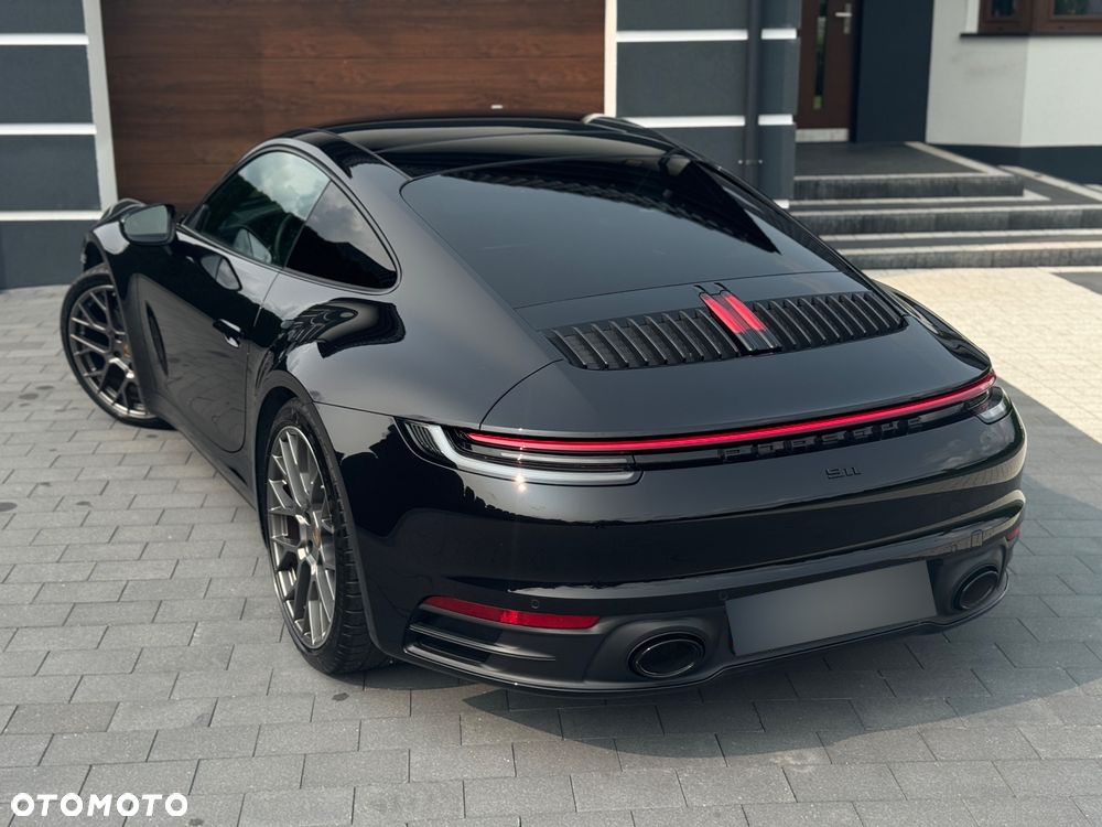 Porsche 911 Carrera 4S - 4