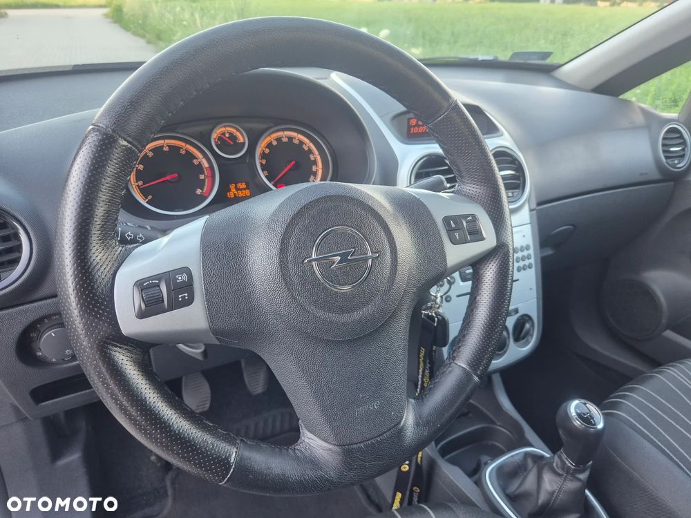 Opel Corsa 1.2 16V Enjoy - 25
