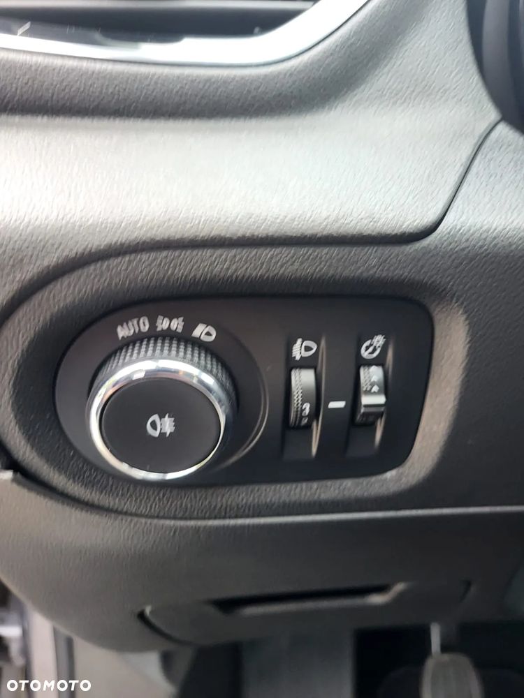 Opel Grandland X - 21