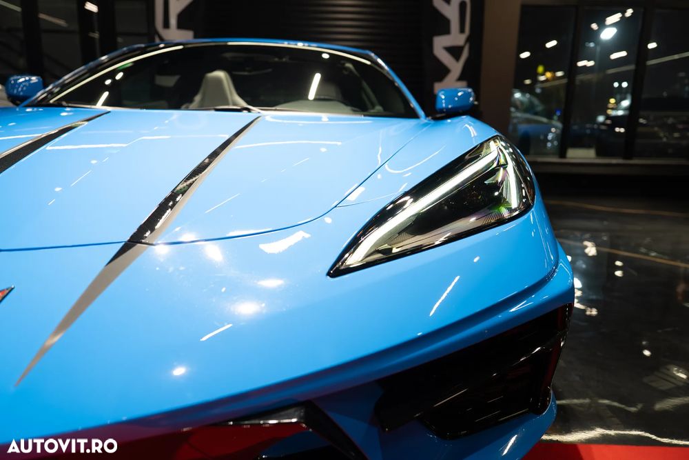 Chevrolet Corvette - 10