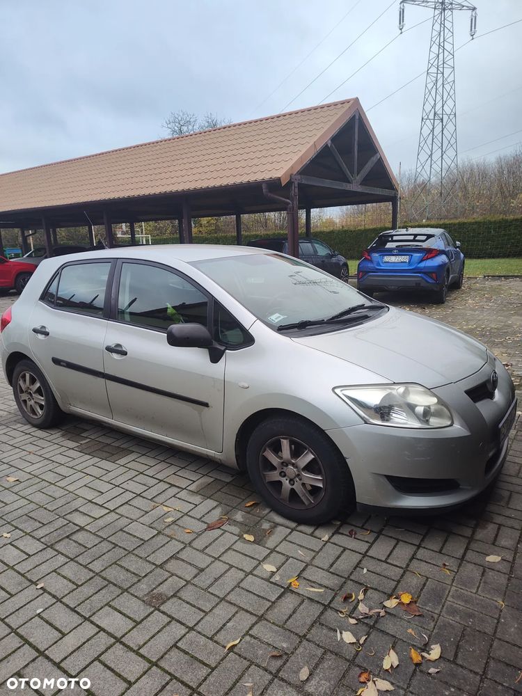 Toyota Auris 1.4 VVT-i Luna - 3