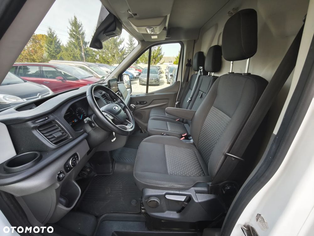 Ford Transit - 23