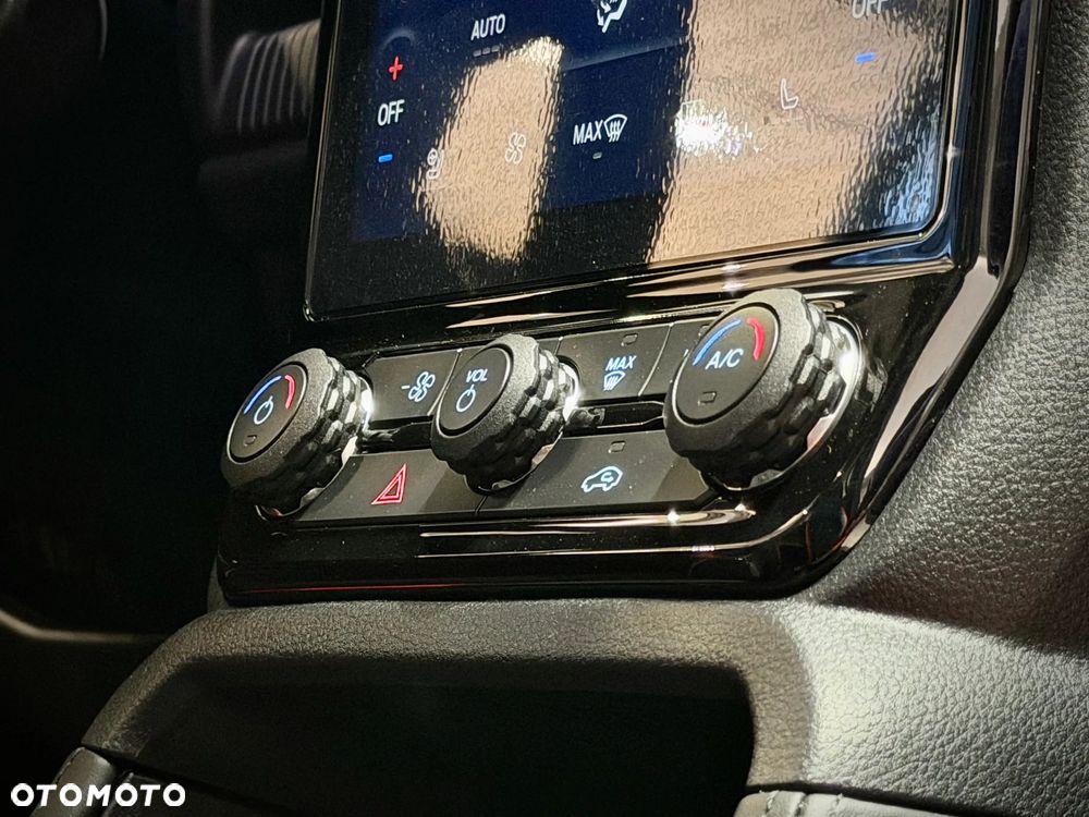 Ford Ranger Raptor - 25