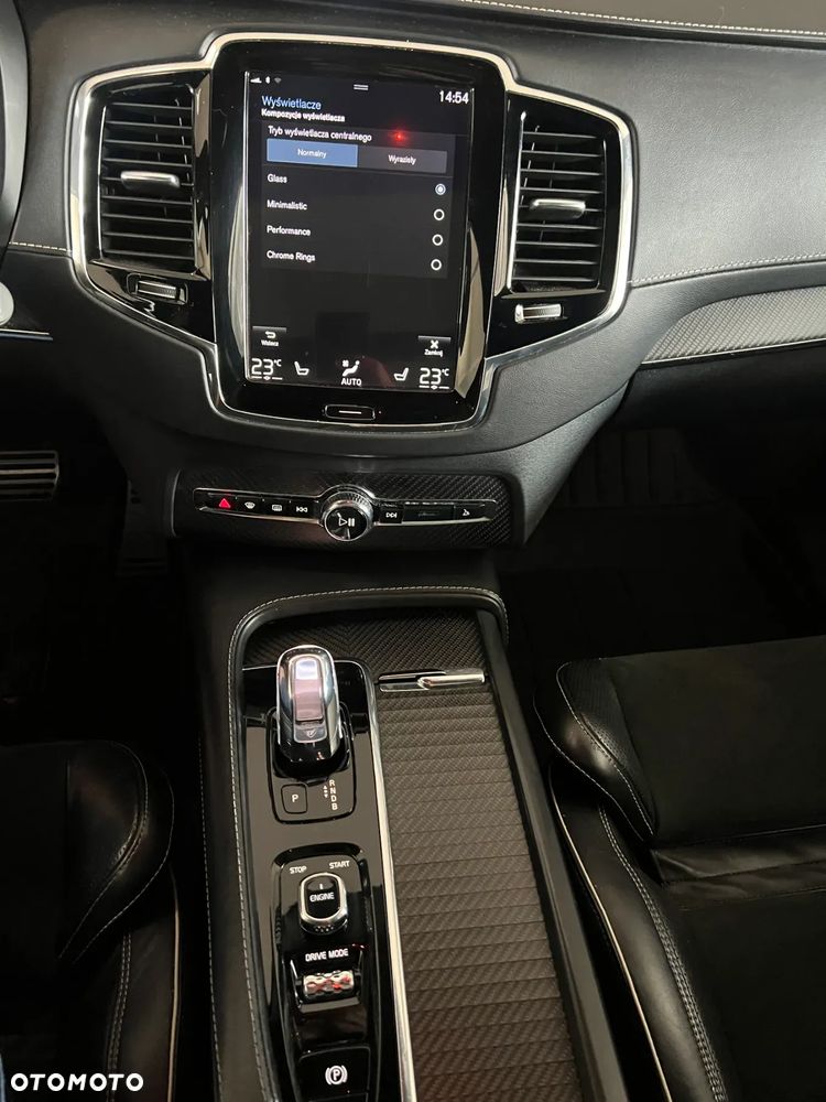 Volvo XC 90 T8 AWD Plug-In Hybrid R-Design 7os - 17