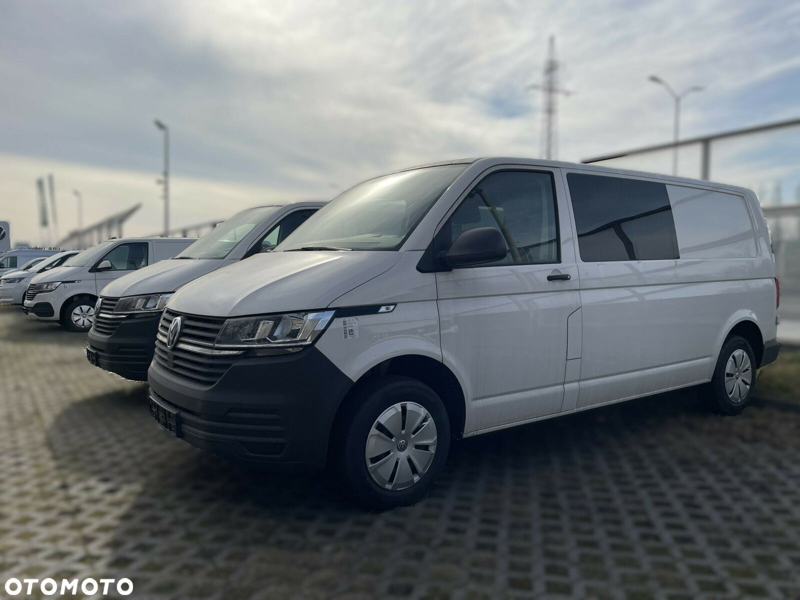 Volkswagen Transporter T6.1 Furgon 2.0 TDI 150KM 6b. 3m. L2 - 10