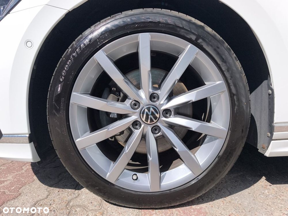 Volkswagen Passat 2.0 TDI EVO Elegance DSG - 22