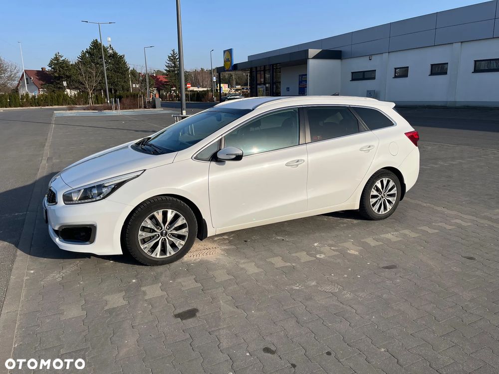Kia Ceed 1.6 CRDi L Business Line - 1