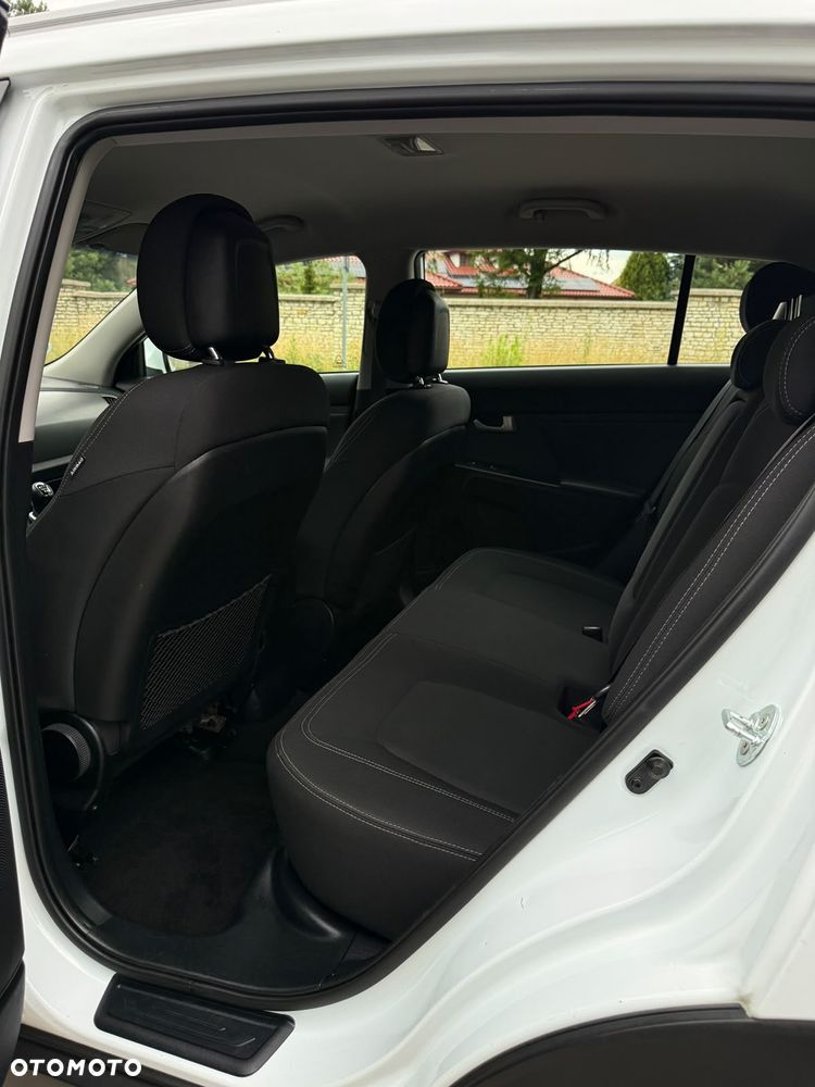 Kia Sportage - 16