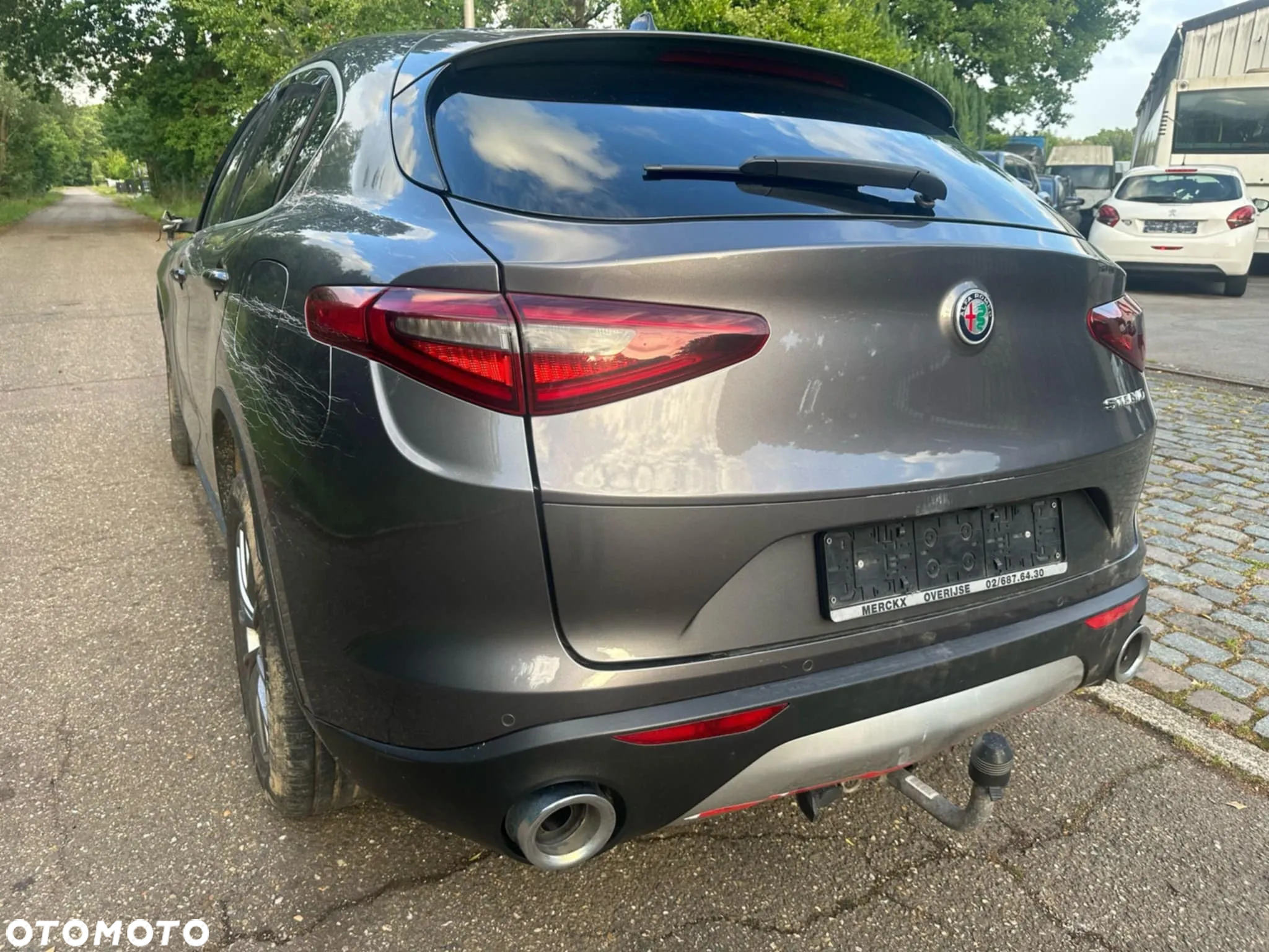 Alfa Romeo Stelvio - 8