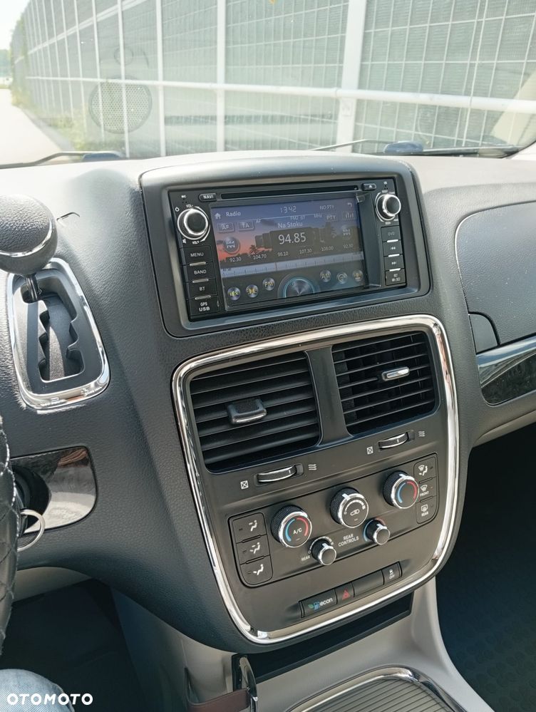 Dodge Grand Caravan - 27