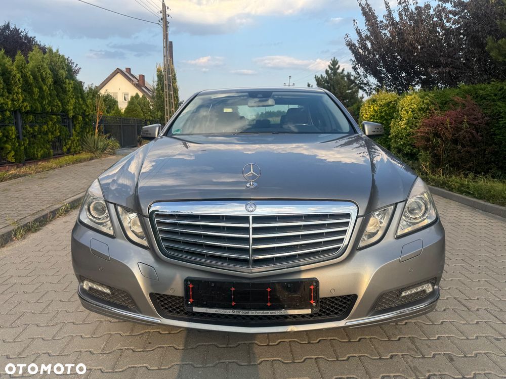 Mercedes-Benz Klasa E 250 CGI BlueEFFICIENCY Automatik Elegance - 3