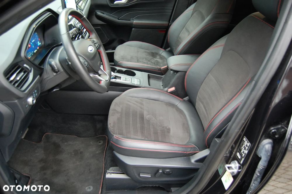 Ford Kuga 2.0 EcoBlue 4x4 ST-LINE X - 19