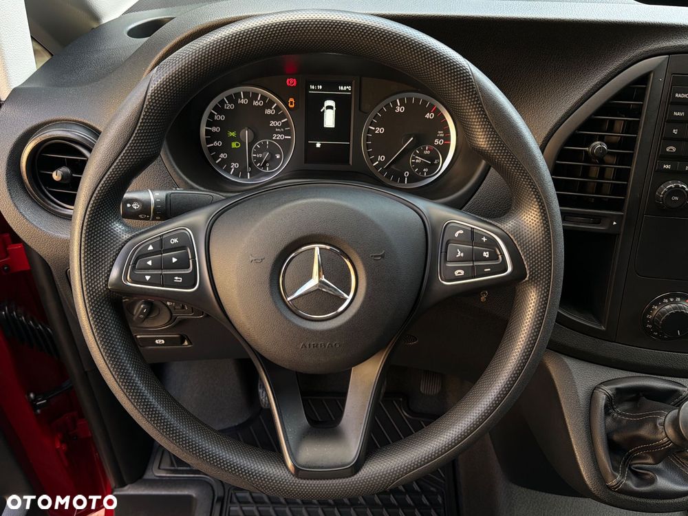 Mercedes-Benz VITO 114 CDI / EXTRA LONG / ORUROWANY / HAK / WYBITA PAKA / BARDZO MAŁY PRZEBIEG / Salon Polska / Jak Fabrycznie NOWY / NIESPOTYKANE JEDYNE TAKIE !! - 31