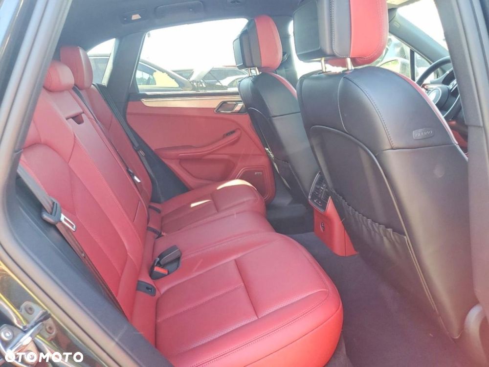 Porsche Macan - 11