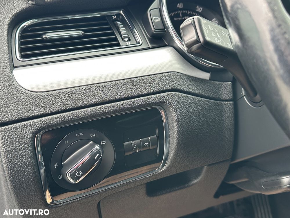 Skoda Superb 1.8 TSI DSG FAMILY - 19