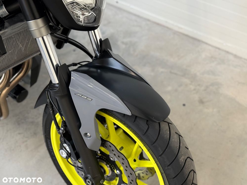 Yamaha MT - 9