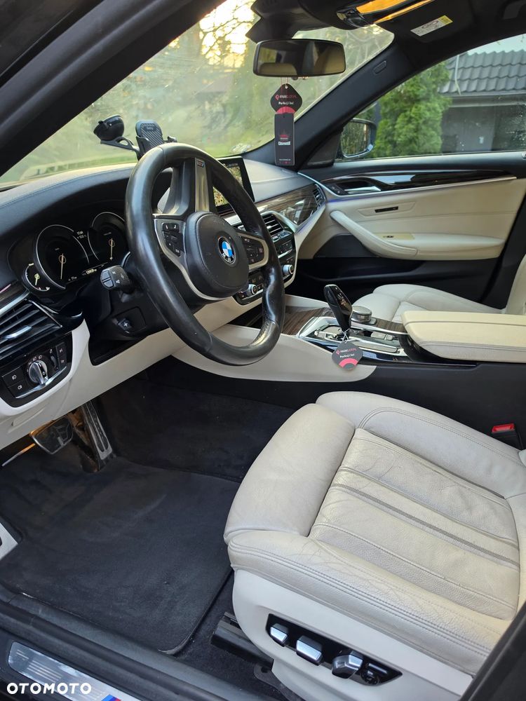 BMW Seria 5 540d xDrive M Sport sport - 22