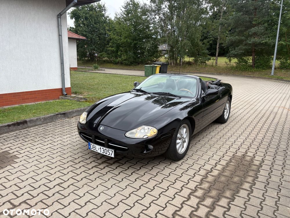 Jaguar XK8 4.0 - 1