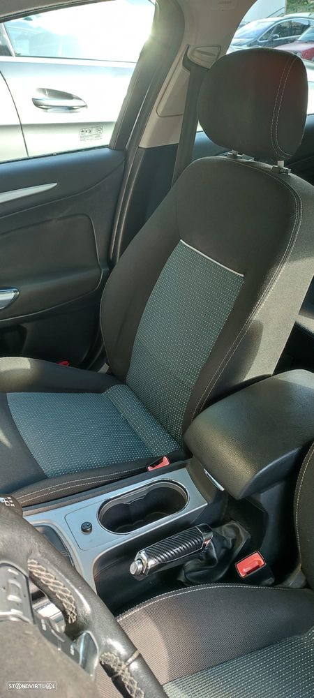 Ford Mondeo SW 1.8 TDCi ECOnetic - 18