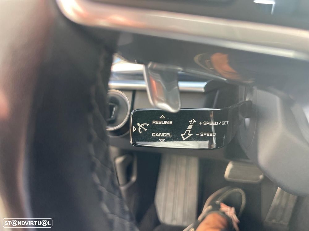 Porsche Panamera 4 E-Hybrid - 23