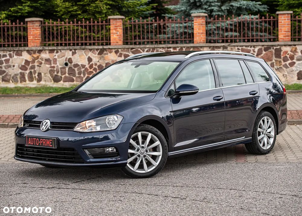 Volkswagen Golf - 6